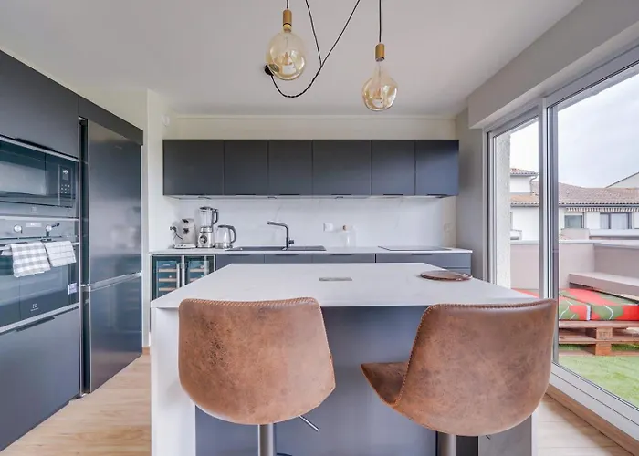 Apartamento With Balcony St Genes And Parking Bordéus